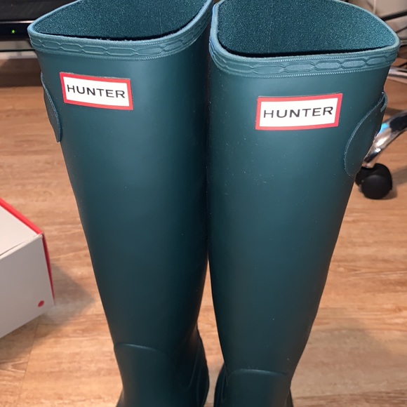 Authentic Hunter Wellington boots Size 9 - Picture 5 of 16